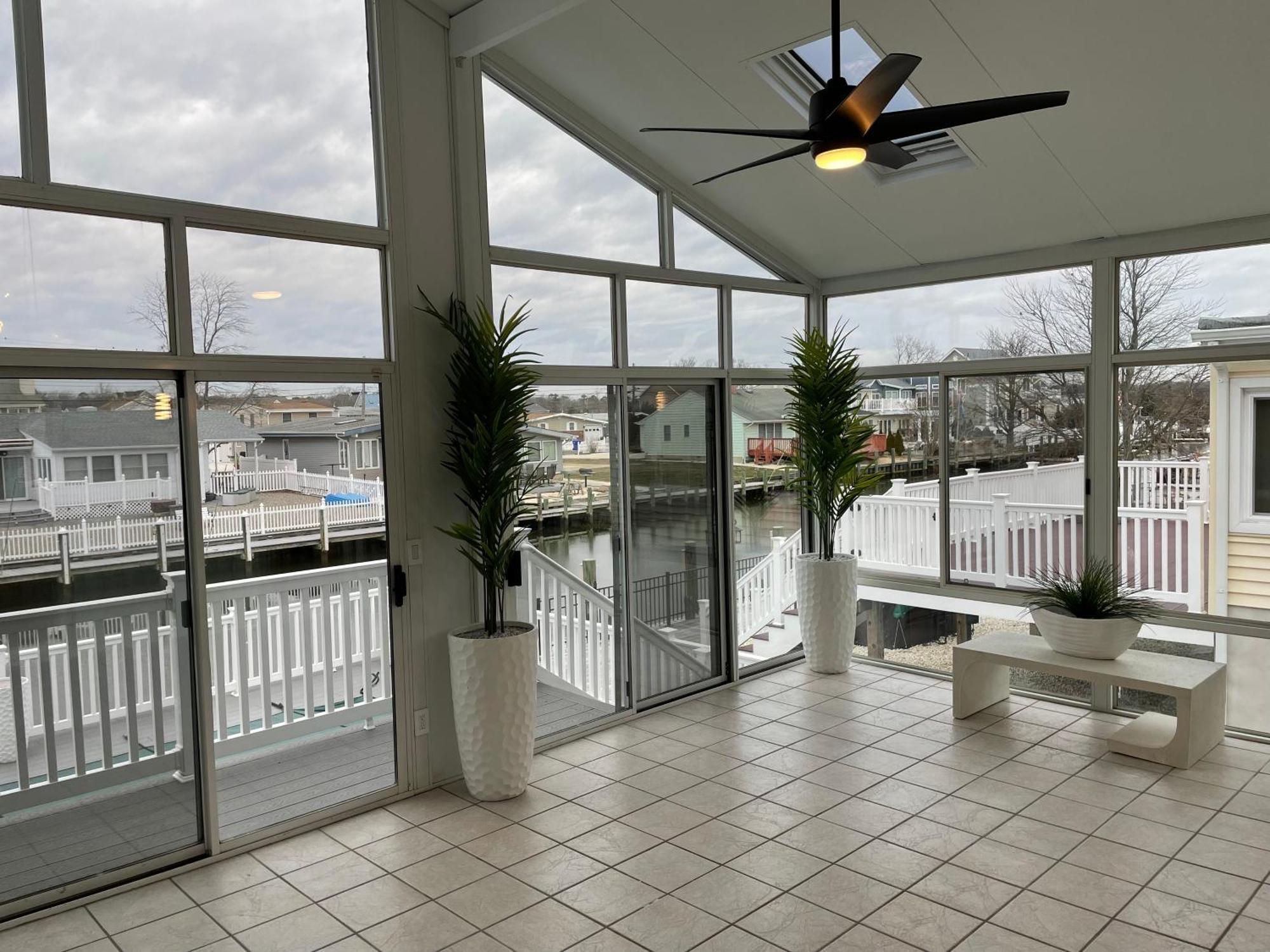 Waterfront Home In Brick With Swimming Pool Access Shore Acres Exterior photo